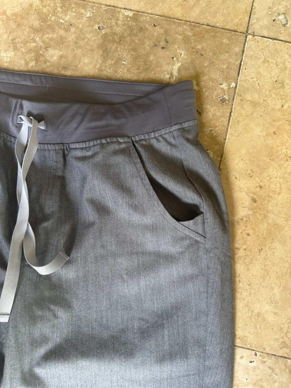 FIGS ladies gray pull on pant tECHNICAL COLLECTION size medium Medical - Picture 4 of 9